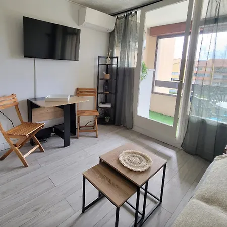 Apartment Beautiful Family In The Heart Of Fréjus